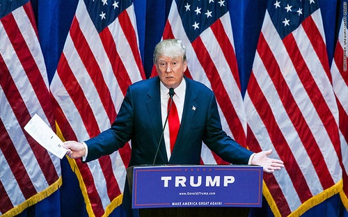 Tỷ ph&uacute; Donald Trump khoe gi&aacute; trị t&agrave;i sản r&ograve;ng l&agrave; 8,7 tỷ USD