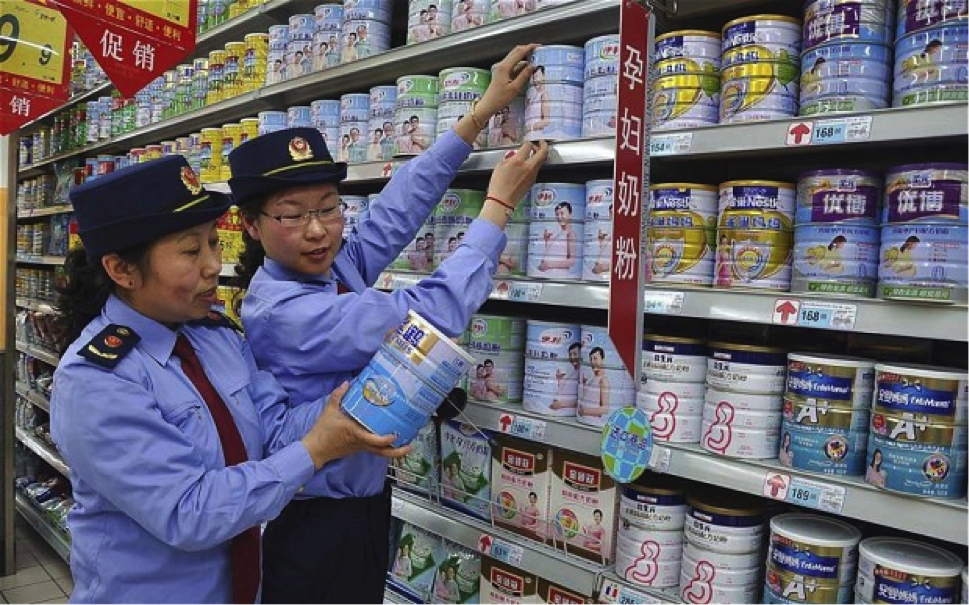 Những năm gần đây, sữa bột giả Trung Quốc đã trở thành một vấn nạn đáng lo ngại Những năm gần đây, sữa bột giả Trung Quốc đã trở thành một vấn nạn đáng lo ngại