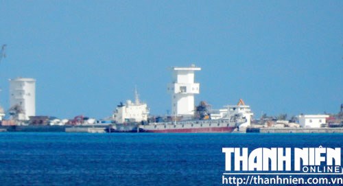 Trung Quốc x&acirc;y hải đăng tr&ecirc;n đảo