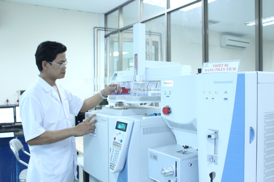 Trung t&acirc;m Kỹ thuật 3 &aacute;p dụng kỹ thuật hiện đại ph&acirc;n t&iacute;ch thuốc BVTV tr&ecirc;n n&ocirc;ng sản