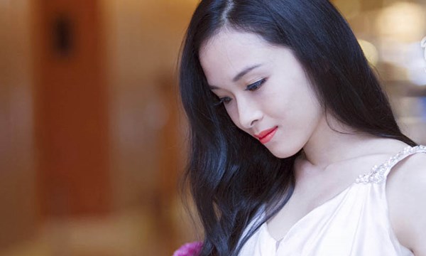 Doanh nh&acirc;n bị Hoa hậu Trương Hồ Phương Nga lừa tiền tỷ l&agrave; ai?