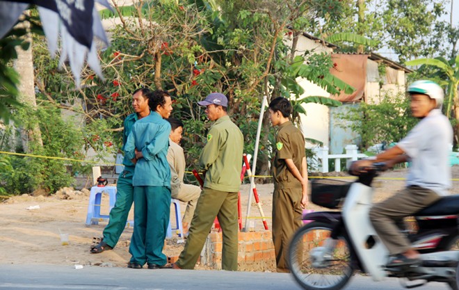 Hiện trường nơi hai thanh niên không rõ danh tính sát hại ông chủ sòng cua Hiện trường nơi hai thanh niên không rõ danh tính sát hại ông chủ sòng cua