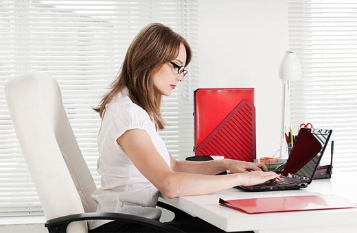 Tử vi năm Ất M&ugrave;i khuy&ecirc;n nữ giới tuổi Hợi h&atilde;y cẩn trọng quản l&yacute; trong chi ti&ecirc;u năm 2015
