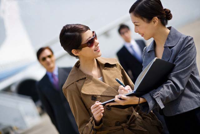 Tử vi năm Ất M&ugrave;i khuy&ecirc;n nữ tuổi Tỵ tr&aacute;nh căng thẳng tinh thần