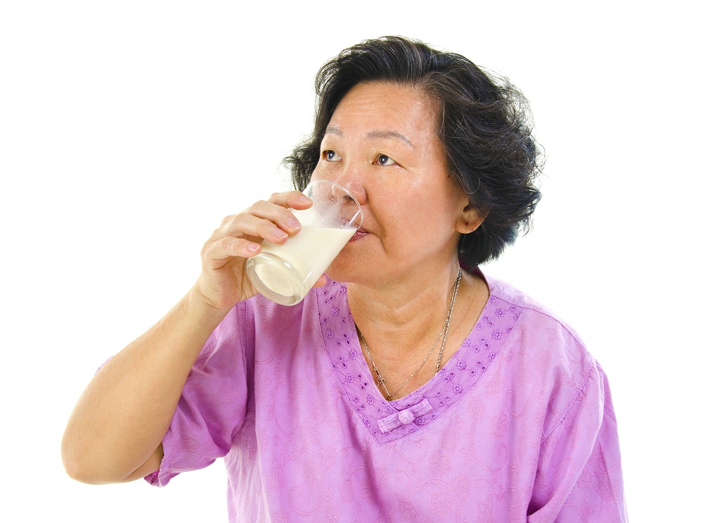 Chế độ ăn uống, vận động hợp l&yacute; sẽ gi&uacute;p người lớn tuổi th&ecirc;m dẻo dai, l&agrave;m được những điều m&igrave;nh th&iacute;ch v&agrave; tận hưởng cuộc sống vui vẻ mỗi ng&agrave;y 