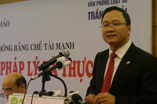 &Ocirc;ng Khuất Việt H&ugrave;ng tranh luận về đề xuất tịch thu phương tiện