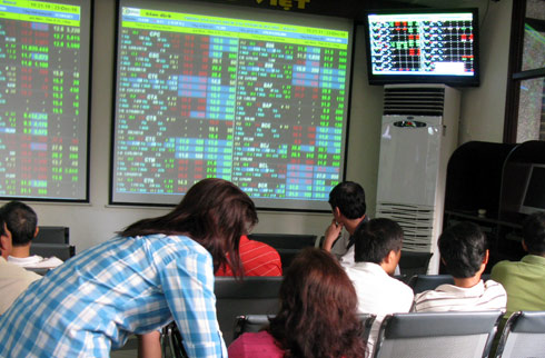 Tin Sòng Bài Trực Tuyến 13Win.com t&agrave;i ch&iacute;nh h&ocirc;m nay ng&agrave;y 12/1/2015: GAS tăng trần, Vn- Index tiến gần 578 điểm