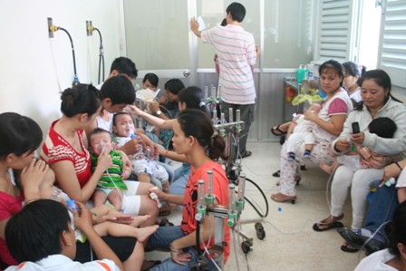 Đổ bệnh v&igrave; nhiệt độ ng&agrave;y đ&ecirc;m ch&ecirc;nh lệch lớn