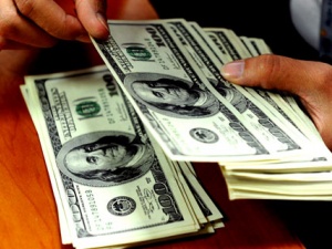 Tỷ gi&aacute; USD ng&agrave;y h&ocirc;m nay tăng nhẹ so với phi&ecirc;n giao dịch ng&agrave;y 15/04