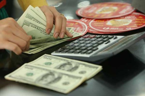 Tỷ gi&aacute; USD li&ecirc;n tục tăng mạnh tại thị trường Việt Nam trong thời gian qua