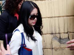 Vợ bầu Ki&ecirc;n xinh đẹp, s&agrave;nh điệu tại to&agrave;
