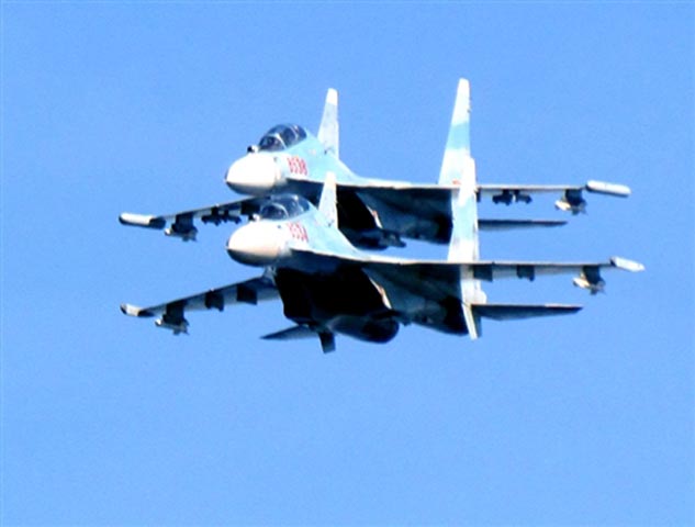 M&aacute;y bay ti&ecirc;m k&iacute;ch Su-30