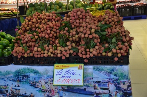 Si&ecirc;u thị Ocean Mart đẩy mạnh ti&ecirc;u thụ vải thiều
