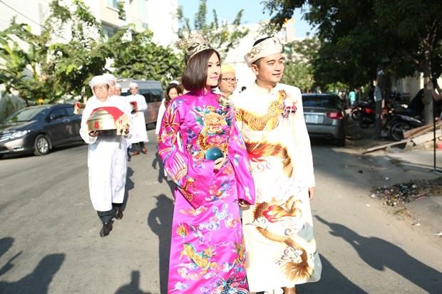 V&acirc;n Trang với đ&aacute;m cưới &lsquo;độc&rsquo; nhất showbiz Việt