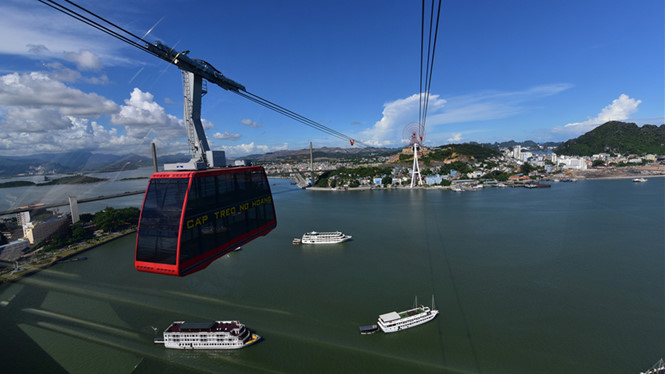 Cáp treo Nữ hoàng tại Sun World Ha Long Park. Ảnh Thanh Niên