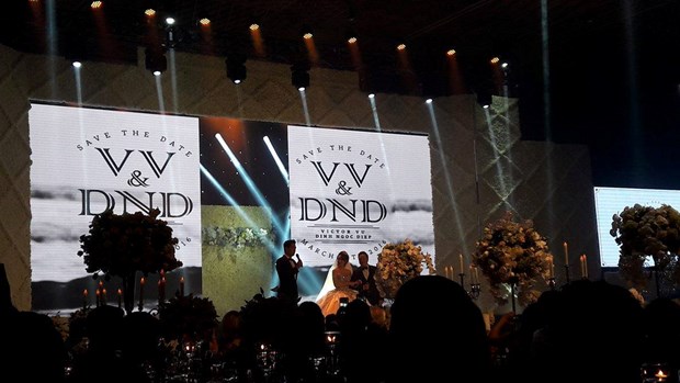 Victor Vũ, Đinh Ngọc Diệp &lsquo;khoe&rsquo; đ&aacute;m cưới đẹp như mơ