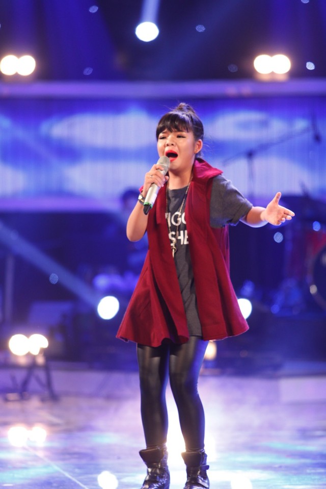 Thu Minh nh&iacute; chinh phục ban gi&aacute;m khảo Việt Nam's Got Talent bằng giọng h&aacute;t đầy nội lực