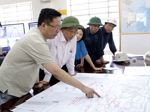 giám đốc công ty than nam mẫu giám đốc công ty than nam mẫu