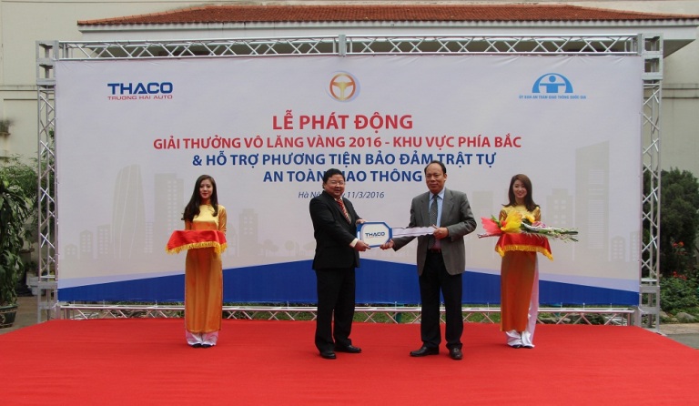 thaco tặng xe &ocirc; t&ocirc; cho quảng nam