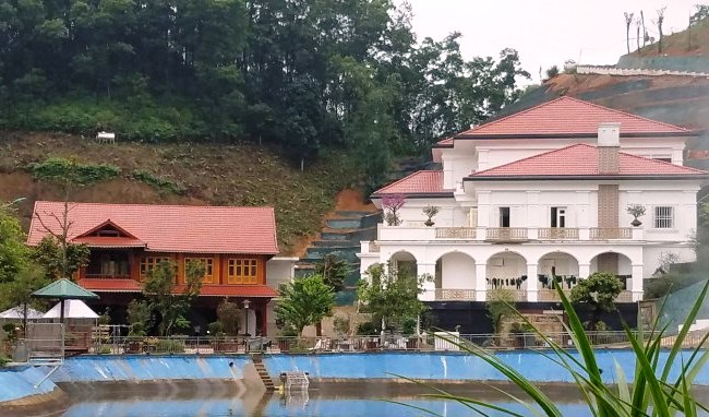 Biệt phủ của &ocirc;ng phạm sỹ qu&yacute;, gi&aacute;m đốc sở t&agrave;i nguy&ecirc;n m&ocirc;i trường tỉnh y&ecirc;n b&aacute;i