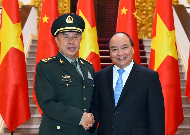 Thủ tướng Nguyễn Xu&acirc;n Ph&uacute;c tiếp Thượng tướng Phạm Trường Long, Ủy vi&ecirc;n Bộ Ch&iacute;nh trị, Ph&oacute; Chủ tịch Qu&acirc;n ủy Trung ương Trung Quốc 