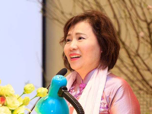 thứ trưởng hồ thị kim thoa