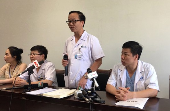 cháu bé 1 tuổi bị bạo hành