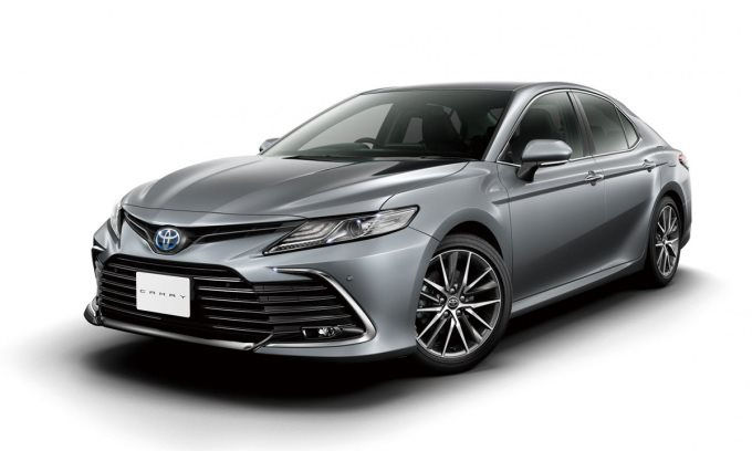 Toyota Camry 2022 sắp ra mắt c&oacute; gi&aacute; bao nhi&ecirc;u?