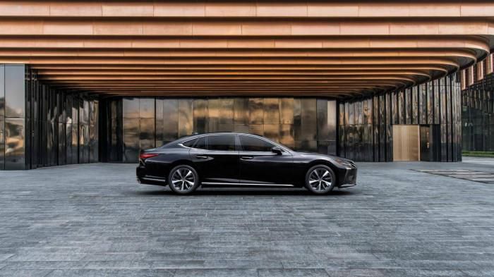 Lộ diện gi&aacute; xe Lexus LS 500 phi&ecirc;n bản n&acirc;ng cấp 2022