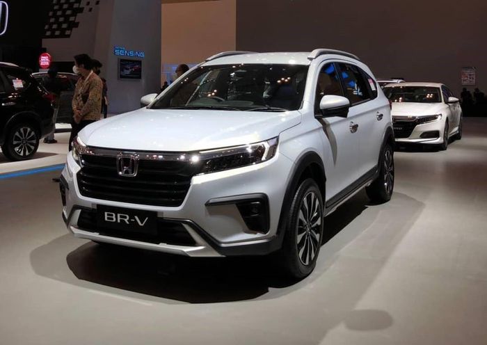 Honda BR-V 2022 ra mắt gi&aacute; chỉ khoảng 400 triệu đồng