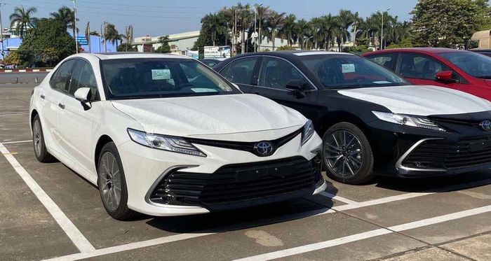 Toyota Camry 2022 về Việt Nam c&oacute; g&igrave; đặc biệt?