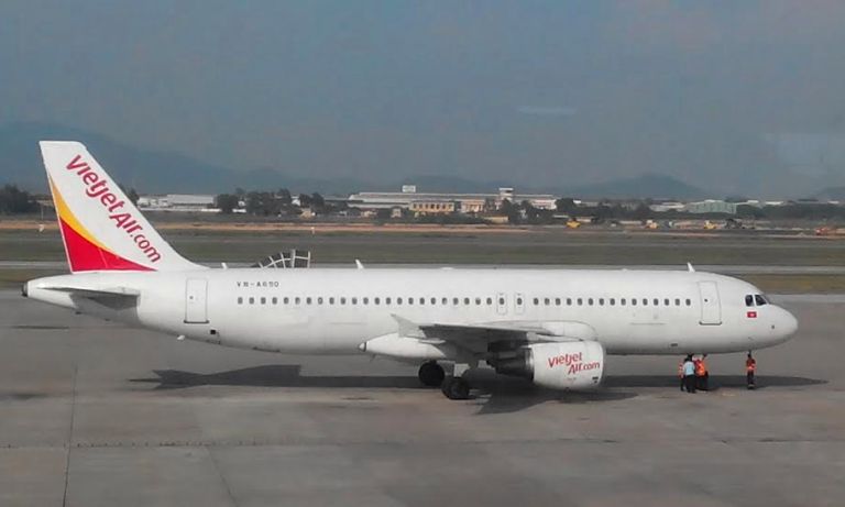 m&aacute;y bay của vietjetair gặp sự cố