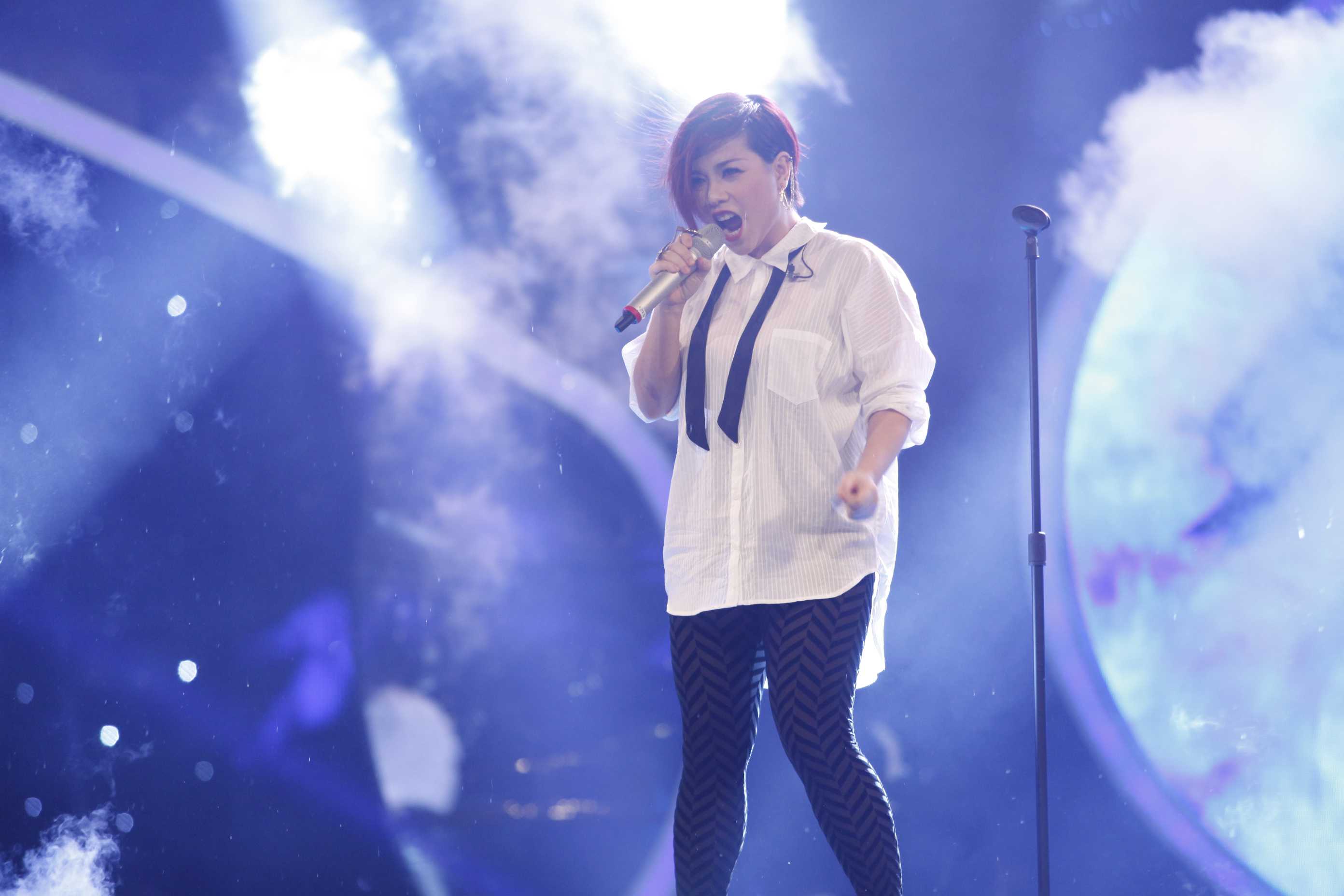 V&acirc;n Quỳnh đ&atilde; chia tay Vietnam Idol 2015 đầy tiếc nuối