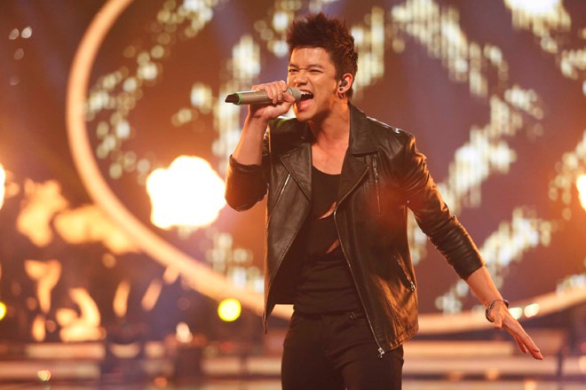 Trọng Hiếu nhận được nhiều lời khen từ BGK Vietnam Idol 2015