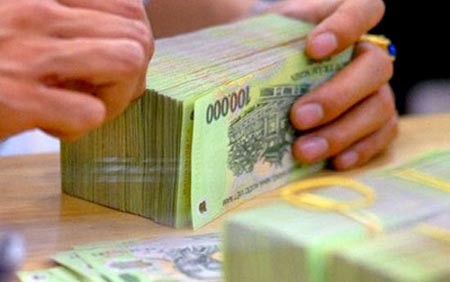 C&acirc;u chuyện về chi trả tiền lương đến nay vẫn c&ograve;n nhiều bất cập