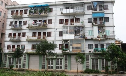 Người d&acirc;n d&atilde;y nh&agrave; B3 -B4-B5 ở Cầu Diễn sắp được d&ugrave;ng nước sạch từ dự &aacute;n đang khảo s&aacute;t của UBND TP H&agrave; Nội
