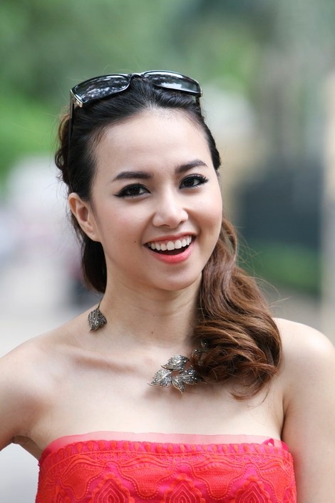 Ở ngo&agrave;i đời Ngọc Diệp đẹp v&agrave; hiền l&agrave;nh hơn rất nhiều