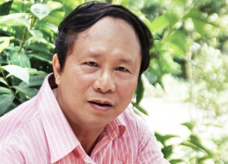 Nh&agrave; thơ, nh&agrave; văn Dương Kỳ Anh