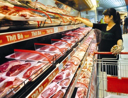 Thịt b&ograve; b&agrave;y b&aacute;n ở si&ecirc;u thị