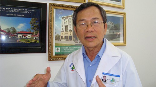 B&aacute;c sỹ, doanh nh&acirc;n Nguyễn Hữu T&ugrave;ng.