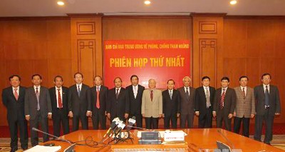  Ban Chỉ đạo Trung ương về ph&ograve;ng chống tham nhũng ra mắt tại phi&ecirc;n họp thứ nhất, ng&agrave;y 4/2/2013. - Ảnh: TTXVN