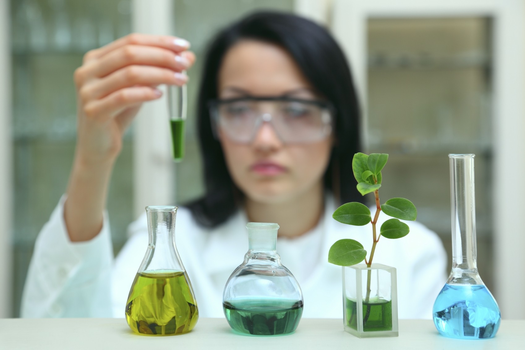 Một số nh&agrave; khoa học Việt Nam đ&atilde; được đăng k&yacute; bảo hộ s&aacute;ng chế tại Mỹ v&agrave; ch&acirc;u &Acirc;u.