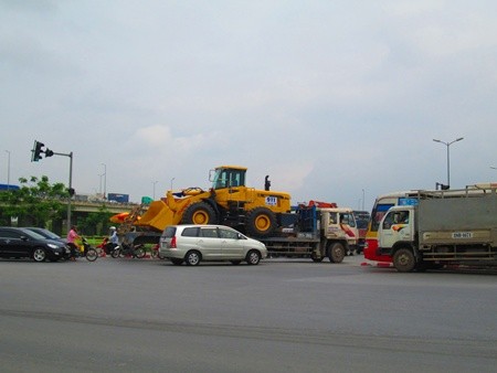 Cảnh xung đột c&aacute;c hướng giao th&ocirc;ng thường thấy.