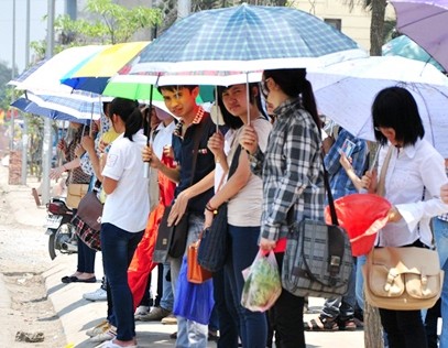 Nắng nóng đỉnh điểm, miền Bắc có nơi 40 độ C