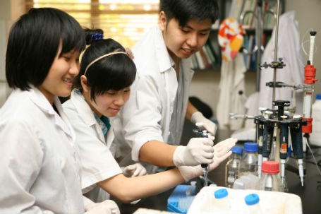 Nhiều nh&agrave; khoa học đầu ng&agrave;nh nhận định, số lượng c&aacute;c nh&agrave; khoa học giỏi của Việt Nam kh&ocirc;ng phải qu&aacute; nhiều v&agrave; thường chỉ tập trung ở c&aacute;c trung t&acirc;m nghi&ecirc;n cứu lớn. Ảnh mang t&iacute;nh minh họa.