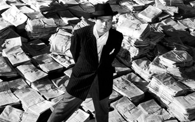 Nh&acirc;n vật Charles Foster Kane (do đạo diễn Orson Welles thủ vai).