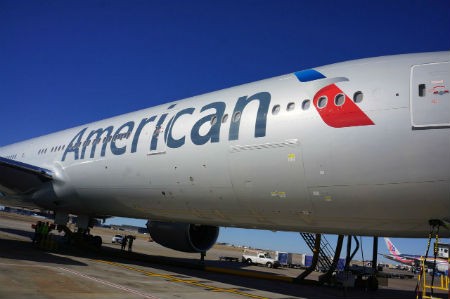 Chắc American Airlines đ&atilde; tuyển được nh&acirc;n vi&ecirc;n trực tổng đ&agrave;i