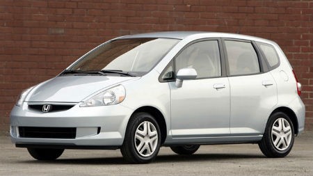 Thu hồi 685,000 xe Honda Fit do lo ngại trước nguy cơ ch&aacute;y nổ do chất lỏng x&acirc;m nhập