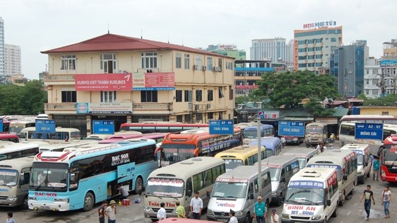 Gần 400 xe đang hoạt động ở bến Mỹ Đ&igrave;nh sẽ buộc phải di chuyển