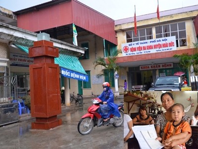 Bệnh viện Đa khoa huyện Ho&agrave;i Đức, H&agrave; Nội (ảnh to). Gia đ&igrave;nh ch&aacute;u Nguyễn Đức Khải bị sốc khi biết tin kết quả x&eacute;t nghiệm m&aacute;u của con m&igrave;nh bị &ldquo;nh&acirc;n bản&rdquo; (ảnh nhỏ)